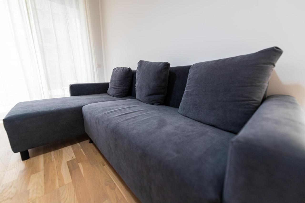 Sara - Stylish With Balcony Near Piata Obor Appartement Bucarest