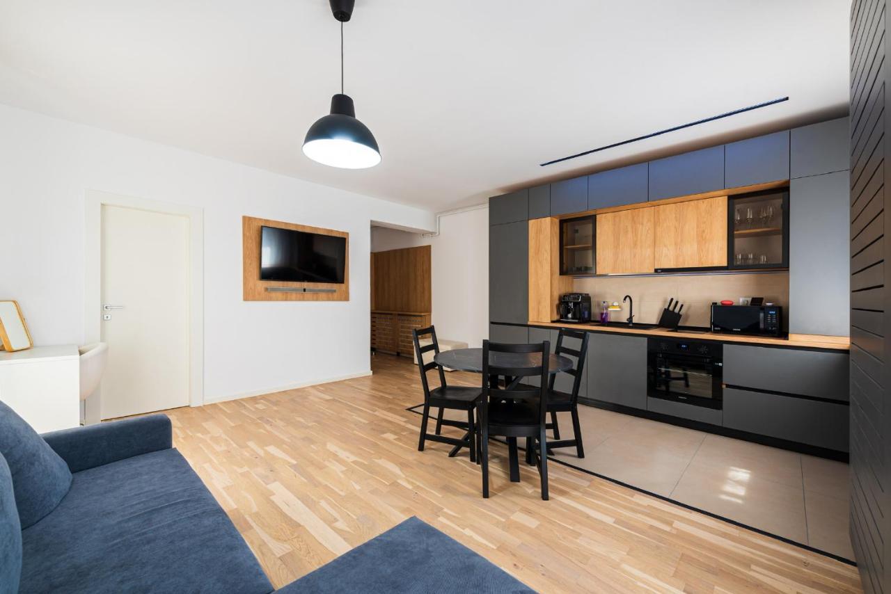 Sara - Stylish With Balcony Near Piata Obor Appartement *